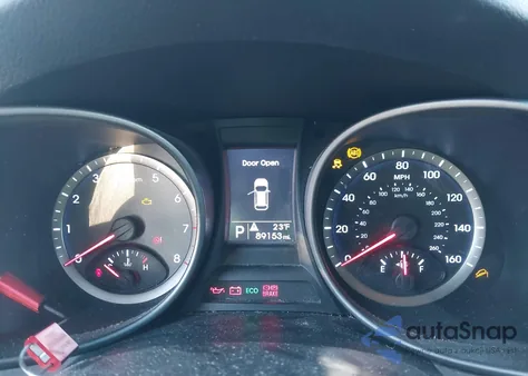 2016 Hyundai Santa Fe Sport 2.4L из США, поврежденный, VIN 5XYZT3LB8GG372980